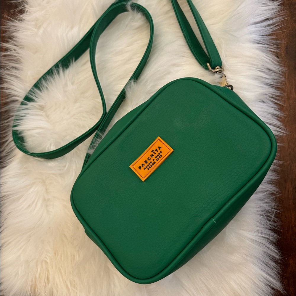 Parchita - Green Crossbody Bag